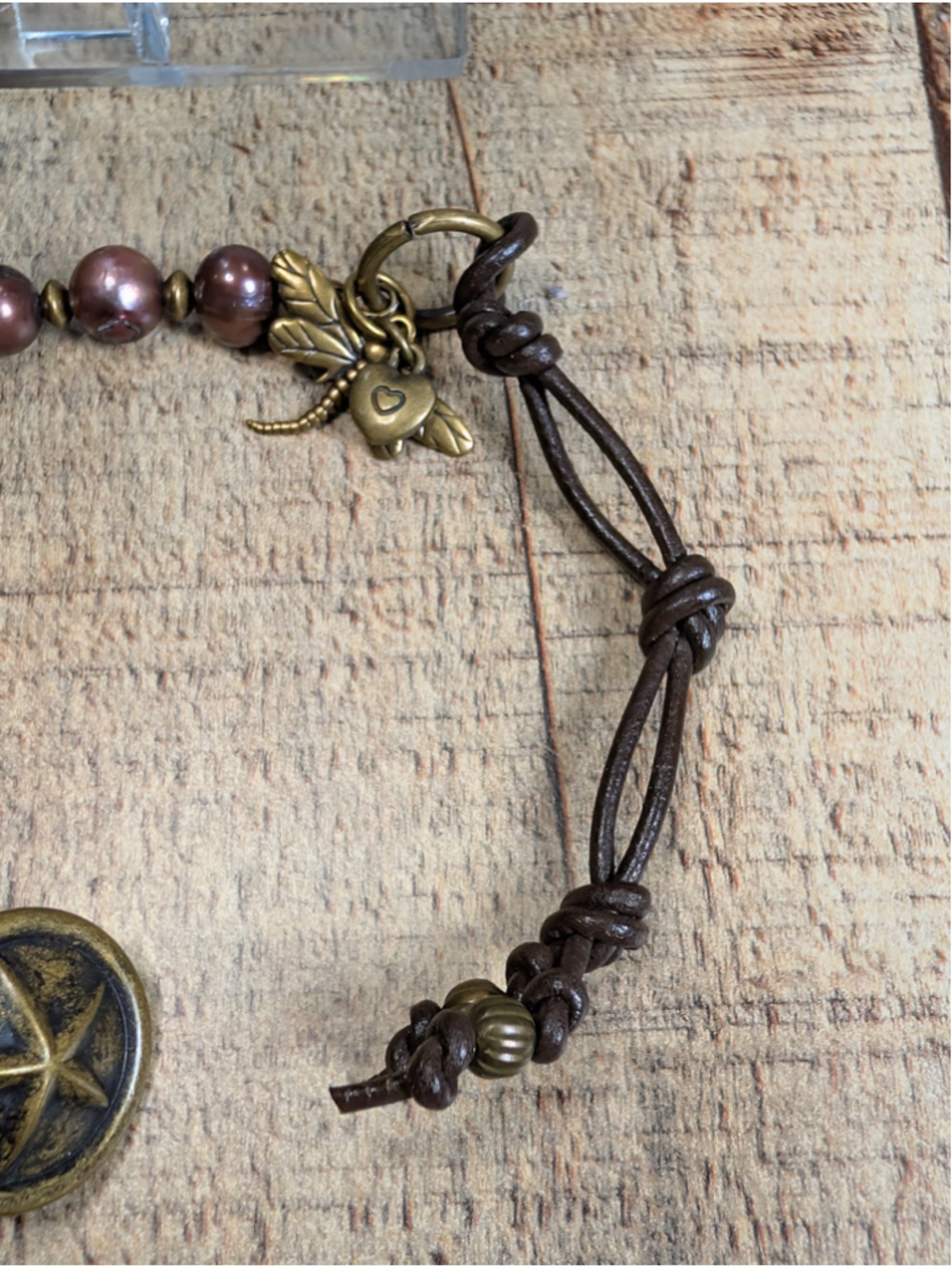 NEW Artisan Boho Cranberry Rustic Pearls Brown Knotted Leather Cord Button Brace - Picture 6 of 7